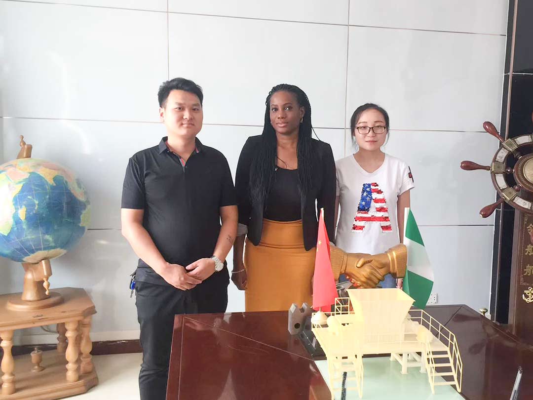 九龍機(jī)械與南非客戶(hù)合作